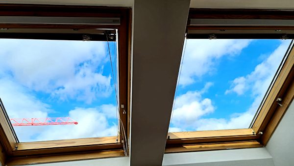 Majitelé střešních oken mají zkušenosti s nárůstem tepla v létě ale fólie I-SOL 70 XT jim sníží průchod IR tepla o 88 %!